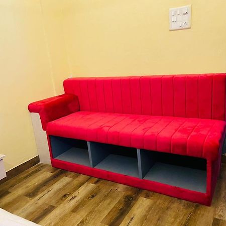 Wayfare Sp Resort Panvel Buitenkant foto