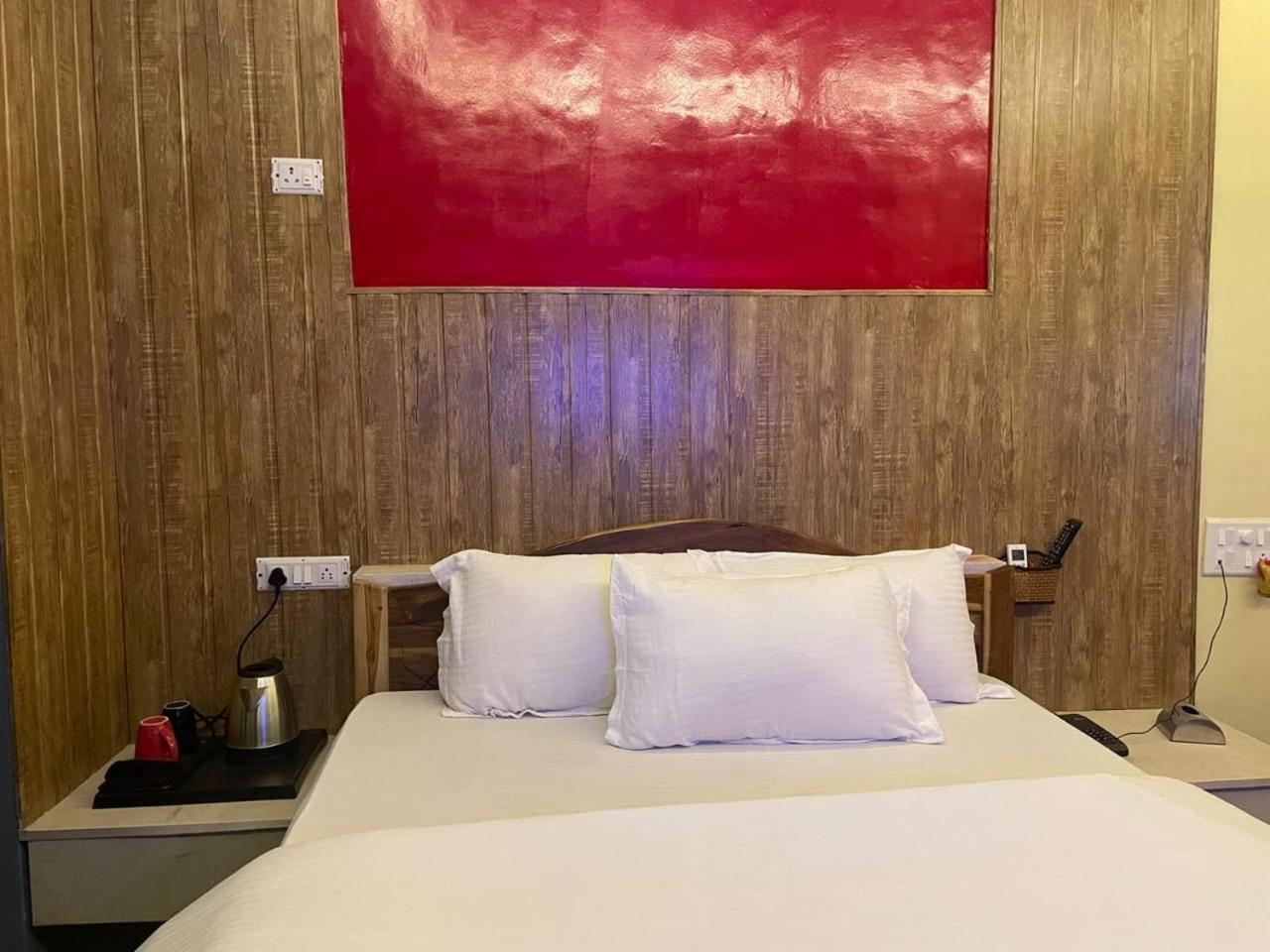 Wayfare Sp Resort Panvel Buitenkant foto