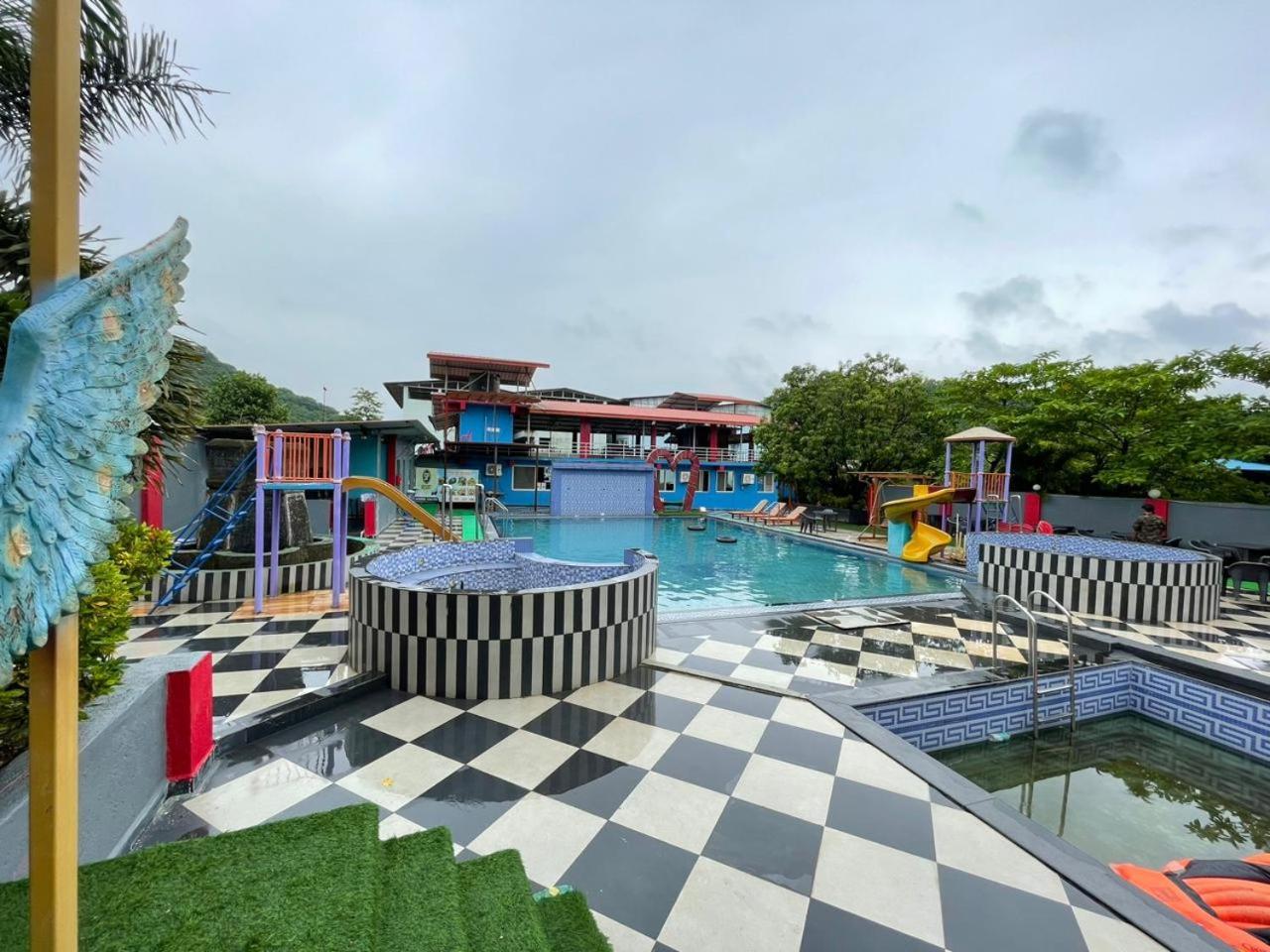 Wayfare Sp Resort Panvel Buitenkant foto
