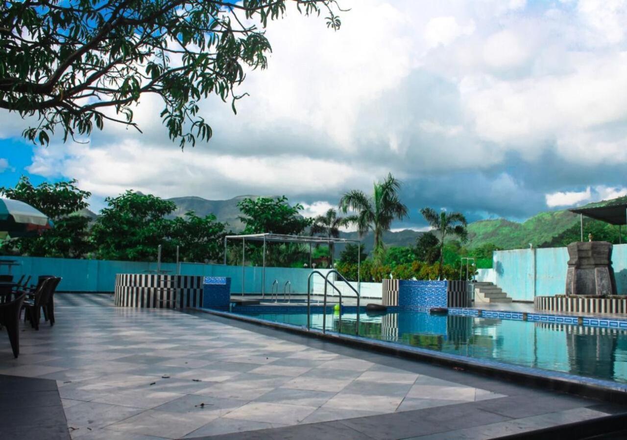 Wayfare Sp Resort Panvel Buitenkant foto