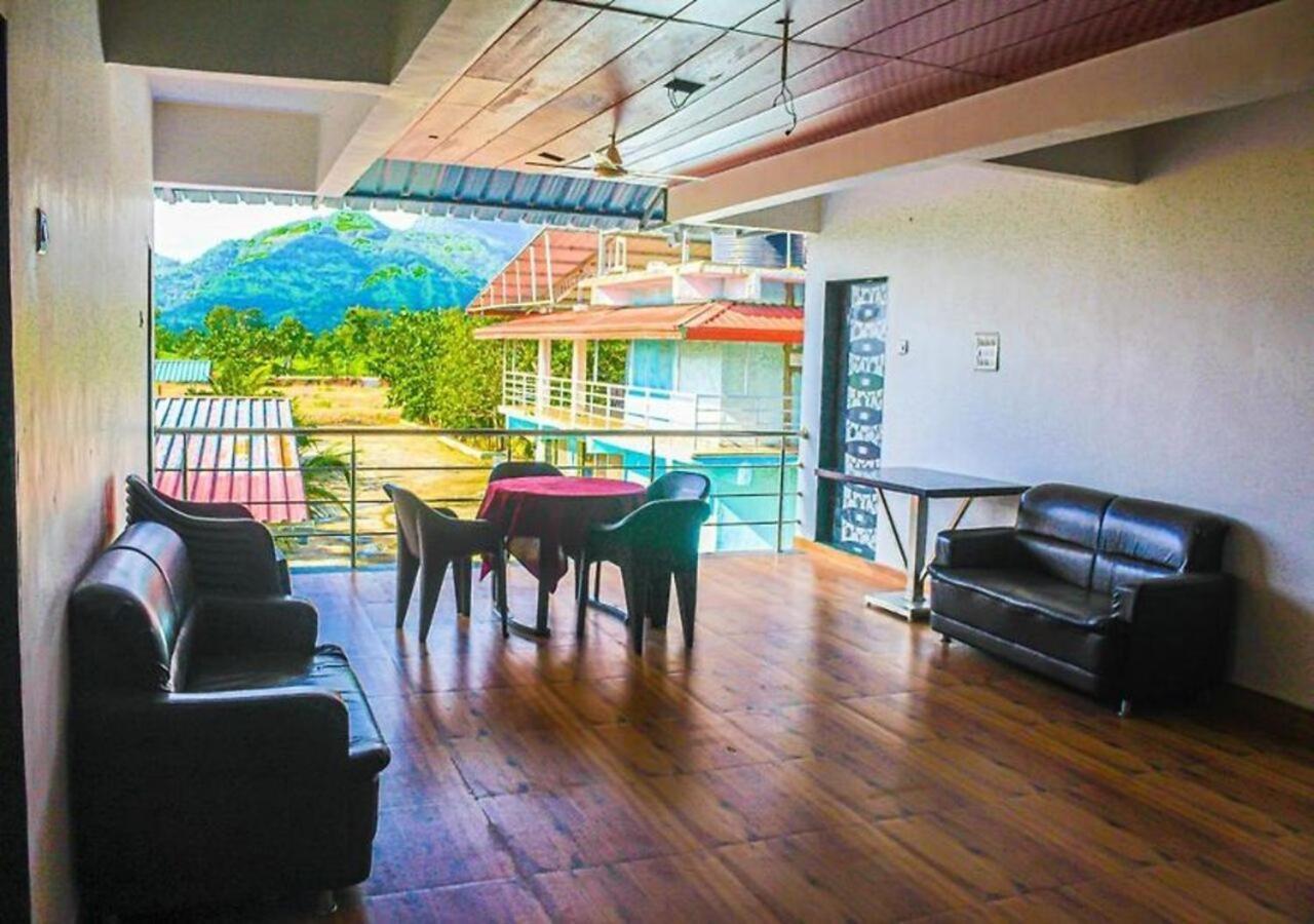 Wayfare Sp Resort Panvel Buitenkant foto
